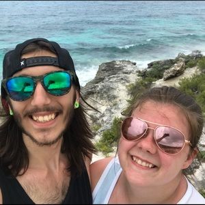 Meet your Posher, Dominic